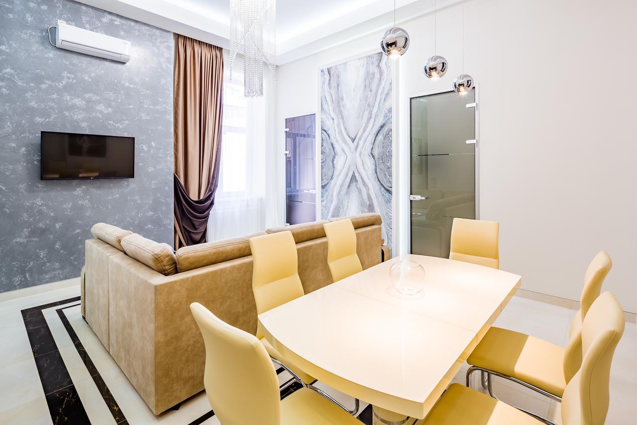 Leogrand Deluxe Apartments On Doroshenka 17 Львів Екстер'єр фото